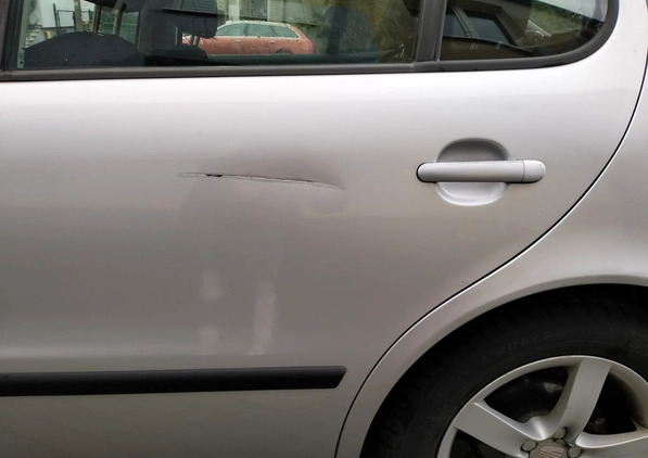 Seat Leon cena 7500 przebieg: 250000, rok produkcji 2004 z Chojnice małe 22